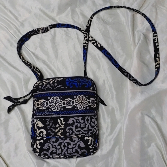 Vera Bradley Baroque Quilted Crossbody Purse and Matching Coin Purse - Picture 2 of 7